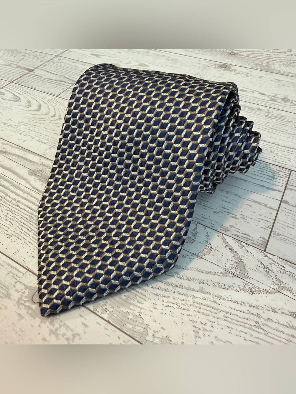 Giorgio Armani, Geometric Silk Necktie, Elegant, Business Professional